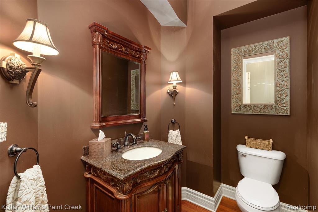 22220 E River Road, Grosse Ile, MI 48138 — Photo 27