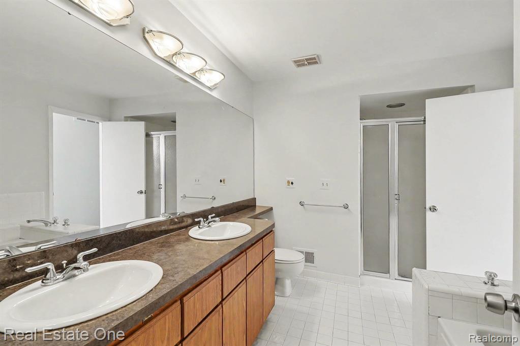 6617 Chimney Sweep, West Bloomfield, MI — Photo 20