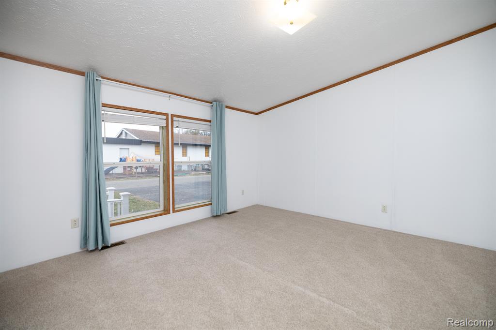 9198 Ashdown Avenue, White Lake, MI — Photo 24