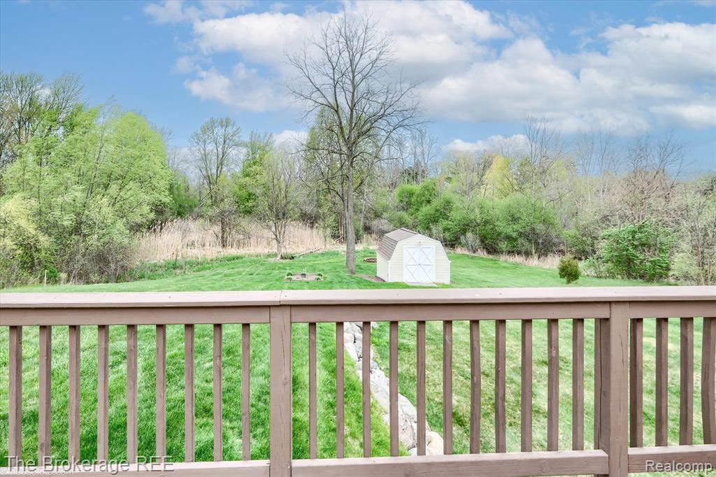 10047 Fox Run Drive, Davison, MI 48423 — Photo 9
