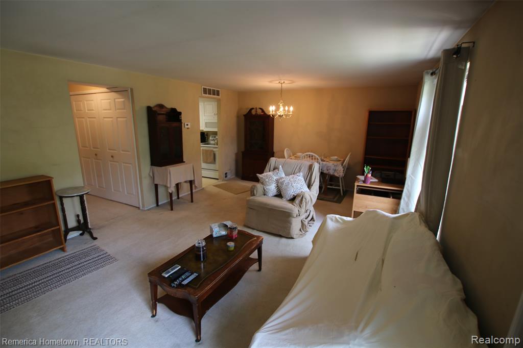 110 Princeton Drive, South Lyon, MI 48178 — Photo 5
