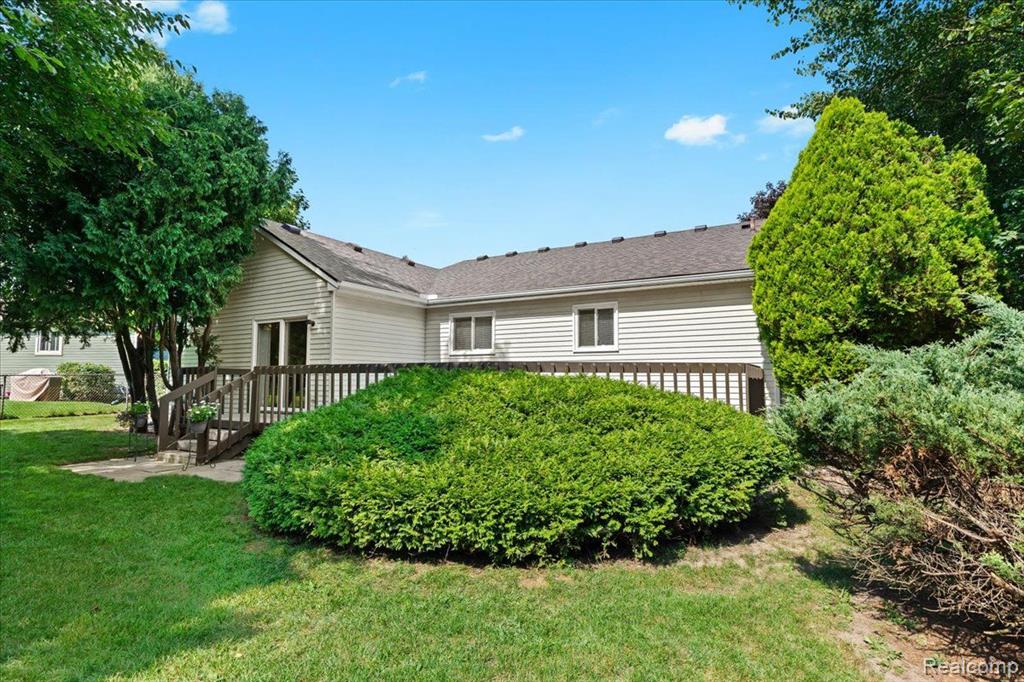 773 OAK RIDGE Drive, Brighton, MI 48116 — Photo 6