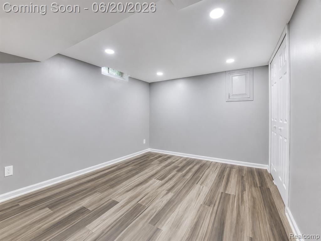 6631 Burnham Drive, Canton, MI 48187 — Photo 29