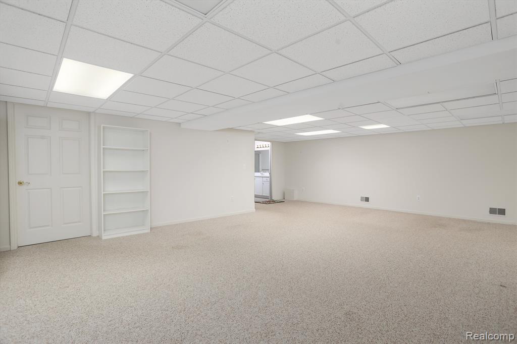 485 NEWCASTLE Lane, Romeo, MI 48065 — Photo 19