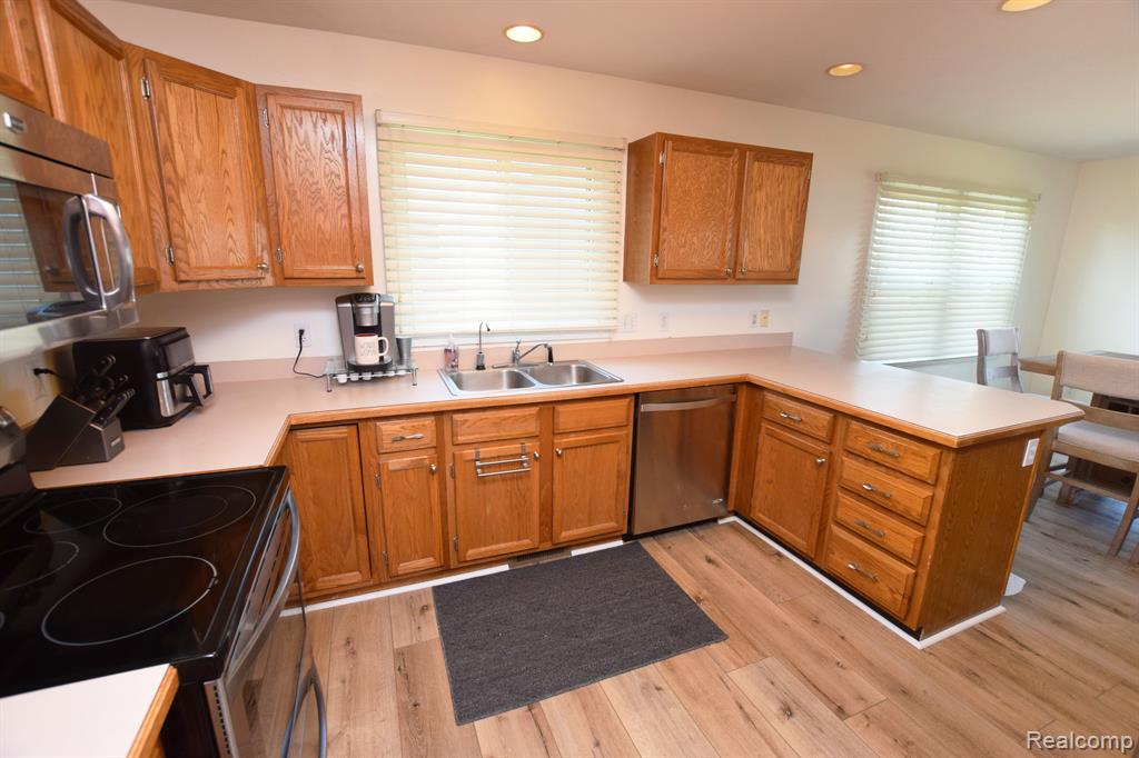 8274 North PORT, Grand Blanc, MI 48439 — Photo 3