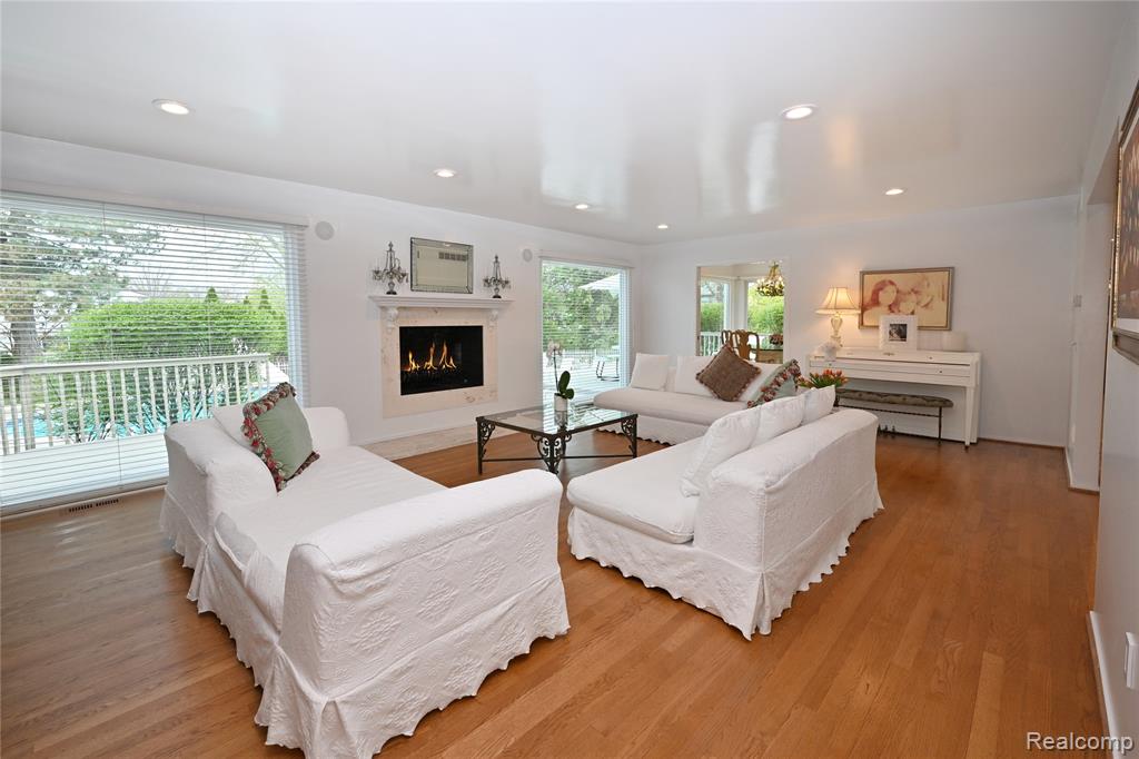 6020 Orchard Ridge Court, West Bloomfield, MI — Photo 6