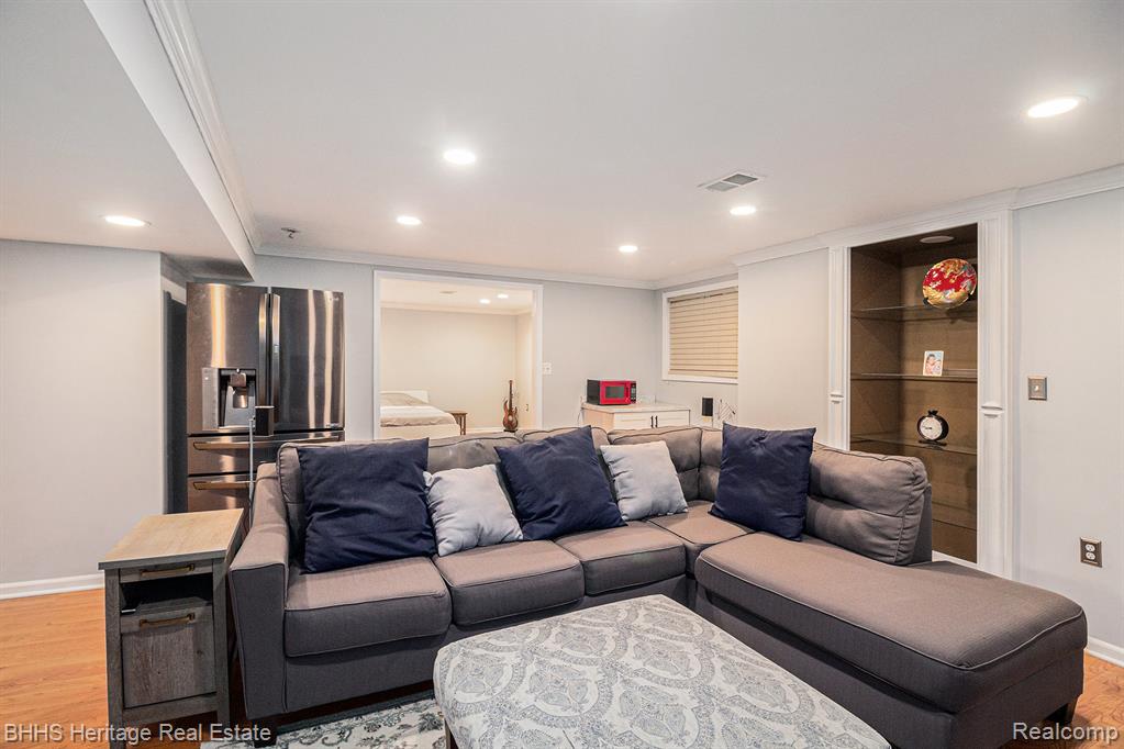 431 Timber Ridge Drive, Highland, MI — Photo 19