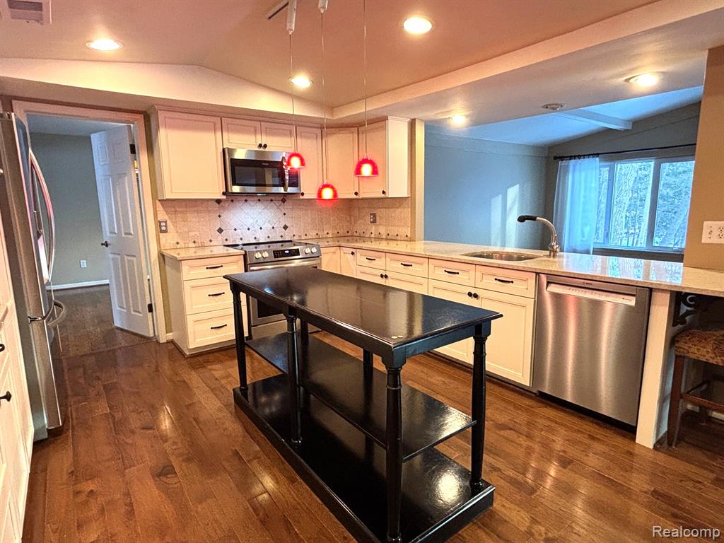2695 Homewood Drive, Troy, MI 48098 — Photo 7