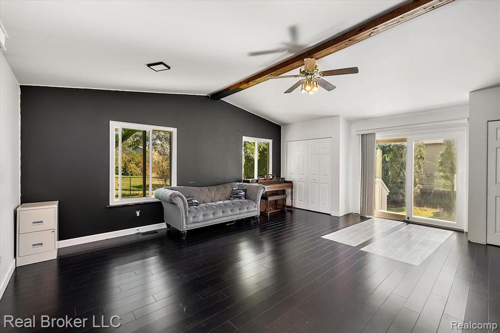 24348 Simmons Drive, Novi, MI — Photo 19