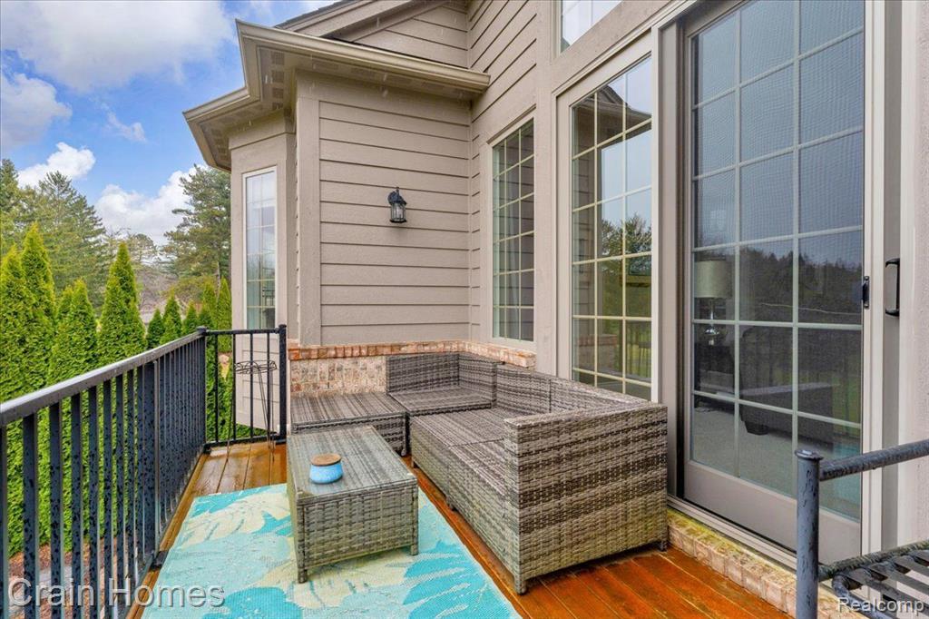 5808 KNOB HILL Circle, Clarkston, MI 48348 — Photo 22