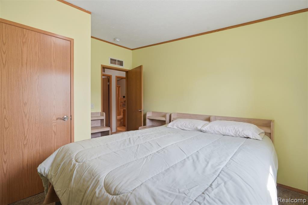 11784 Stoneridge Court, South Lyon, MI 48178 — Photo 21