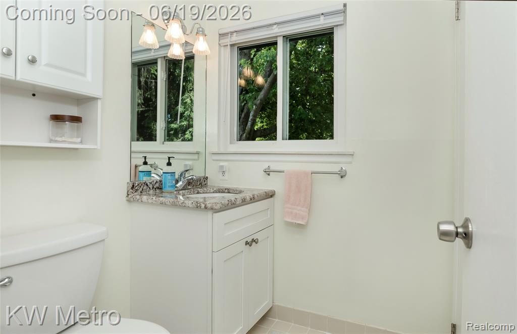 839 Dressler Lane, Rochester Hills, MI 48307 — Photo 23