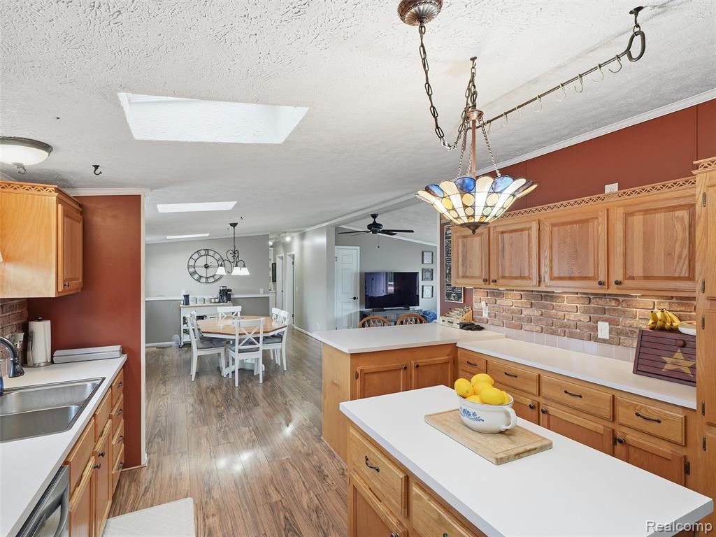 9695 Bloomsbury Circle, Northville, MI 48167 — Photo 13