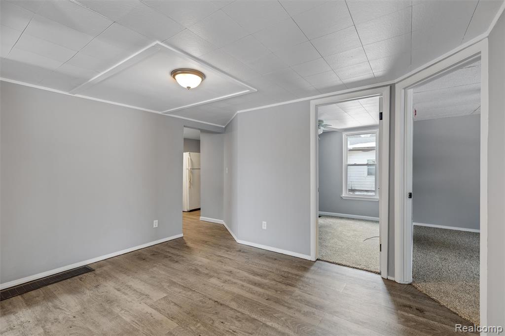 209 W Aldrich Street W, Capac, MI 48014 — Photo 4