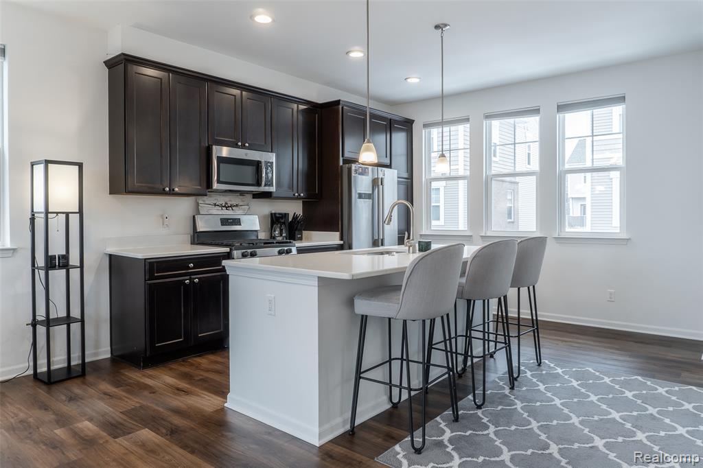3217 Chambers W, 87, Wixom, MI 48393 — Photo 3
