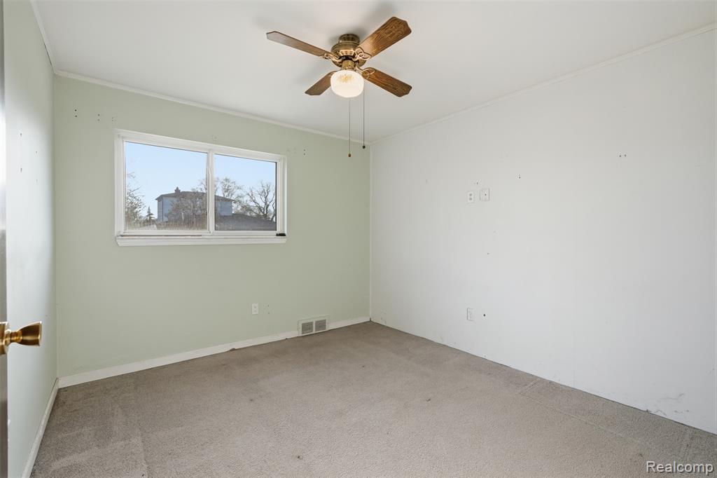 26840 Merideth Dr, Warren, MI 48091 — Photo 14