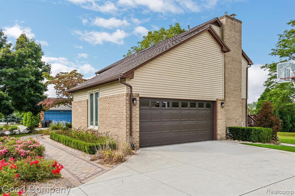 6333 ELSEY Drive, Troy, MI 48098 — Photo 4