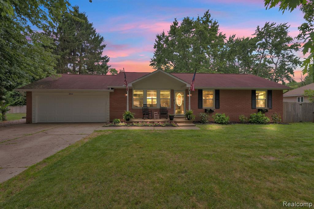 4100 Highland Court, West Bloomfield, MI 48323 — front exterior