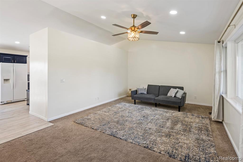 5466 Webster Road, Flint, MI 48504 — Photo 9
