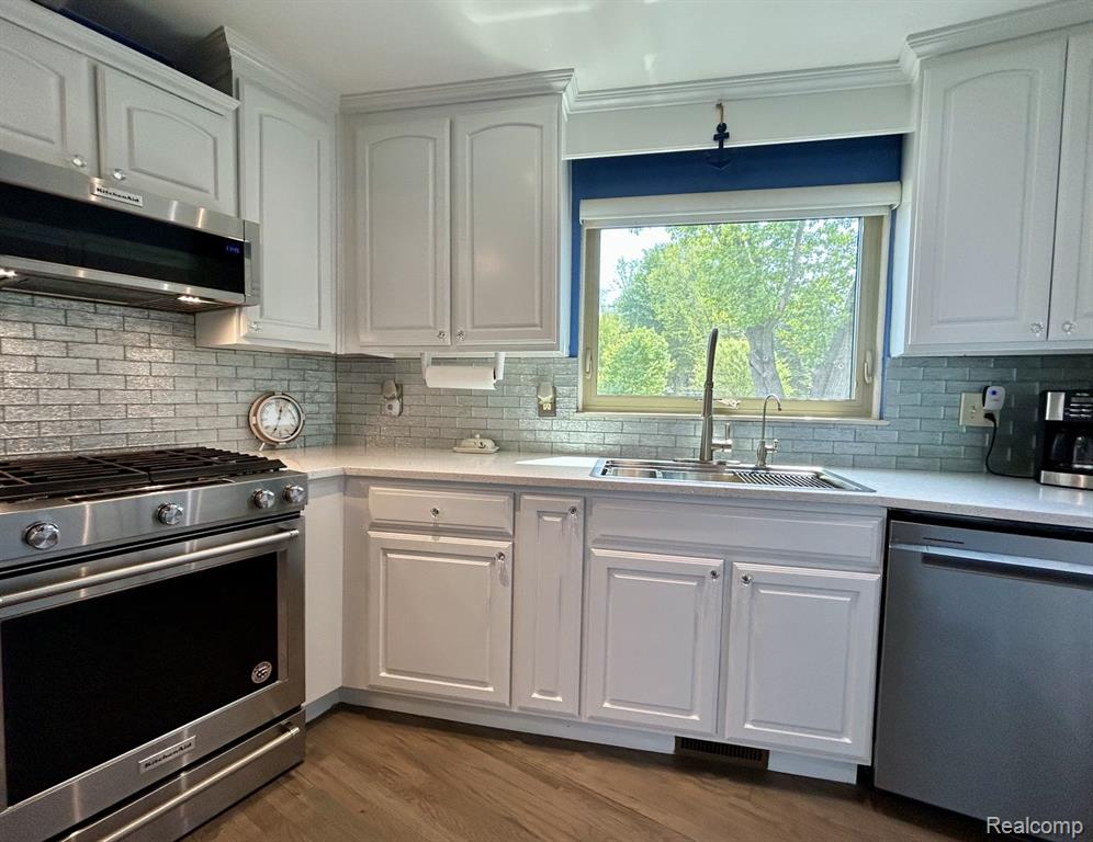 9831 Kress Road, Pinckney, MI 48169 — Photo 11