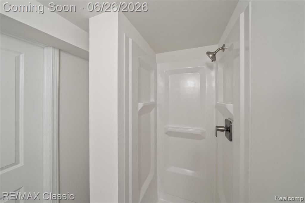7432 Hillsboro Drive, Canton, MI 48187 — Photo 38