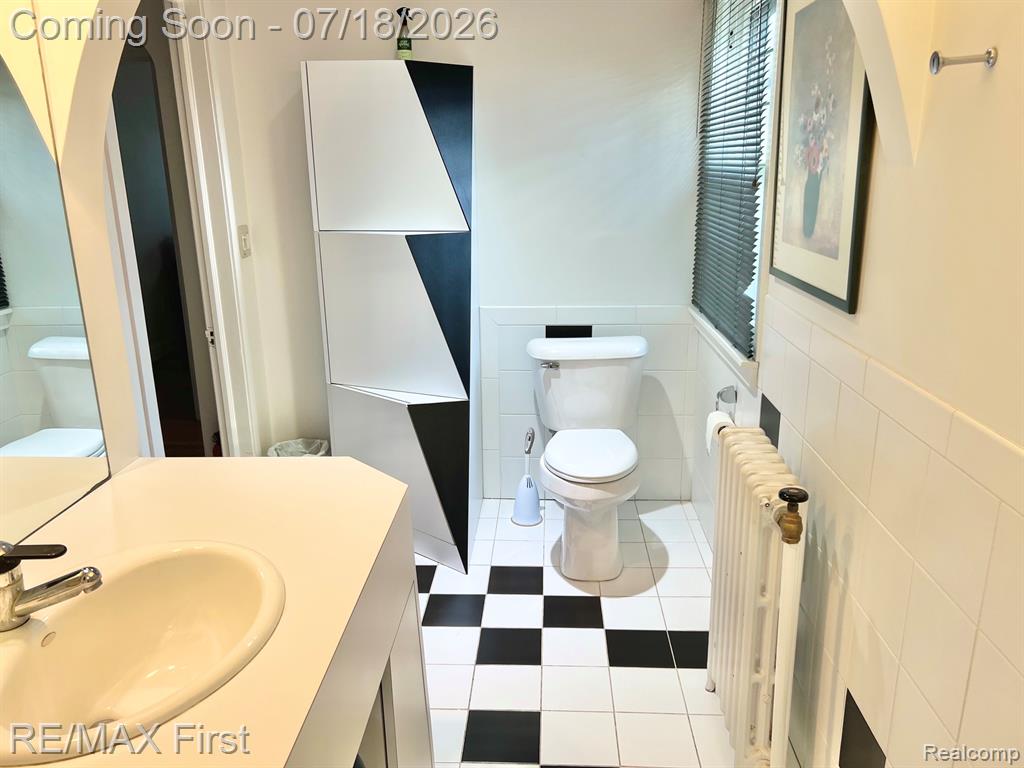 774 W Oakridge Street, Ferndale, MI 48220 — Photo 32