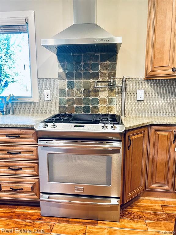 24236 SIMMONS Drive, Novi, MI — Photo 7