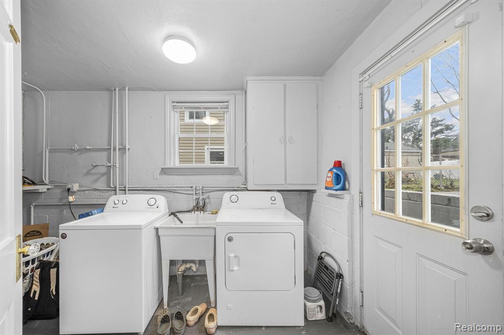 8107 Kaltz, Center Line, MI 48015 — Photo 14