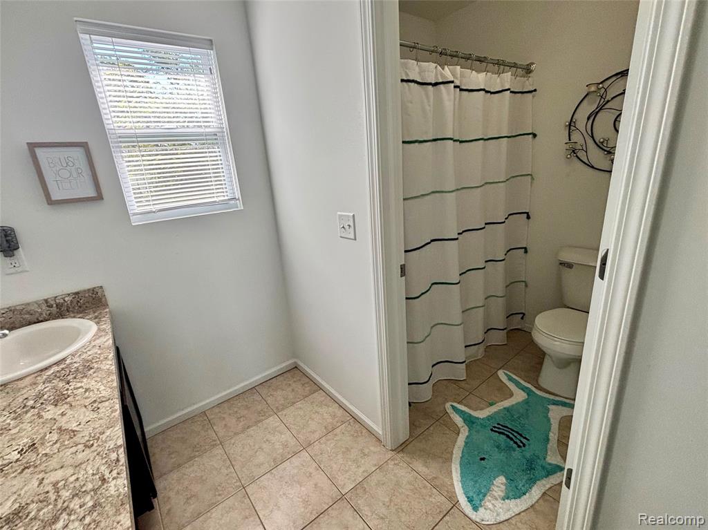 9292 Liberty Court, Livonia, MI 48150 — Photo 17