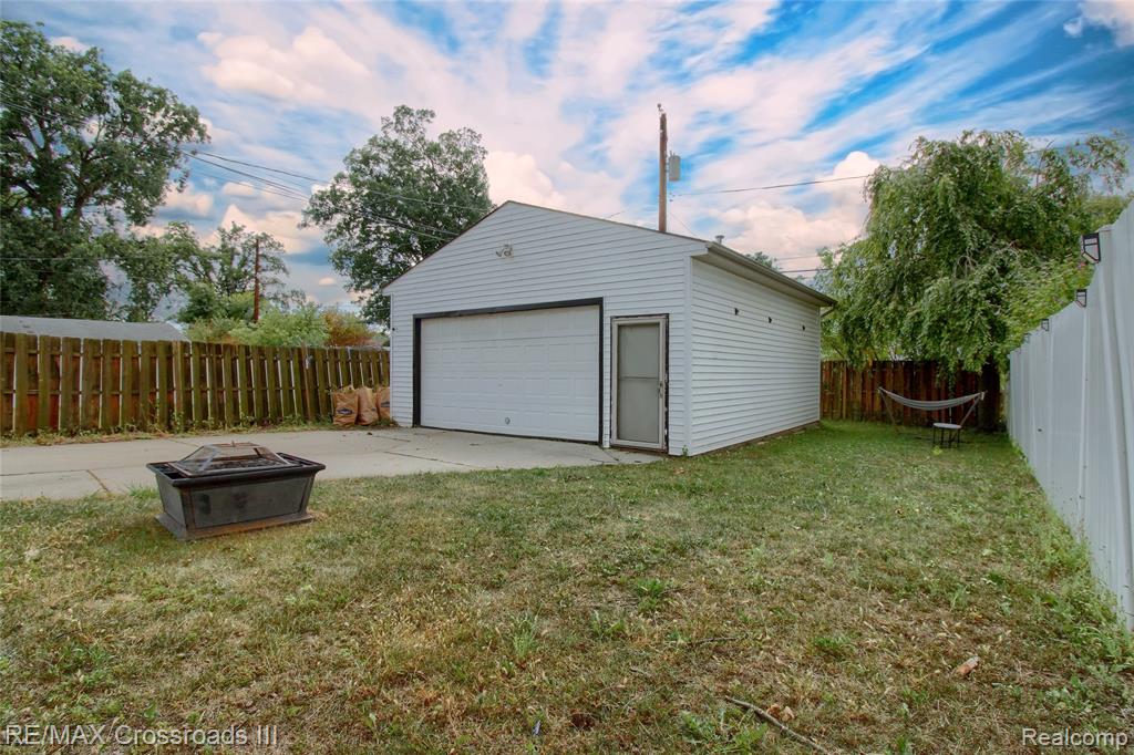 7367 Cavell Street, Westland, MI — Photo 30