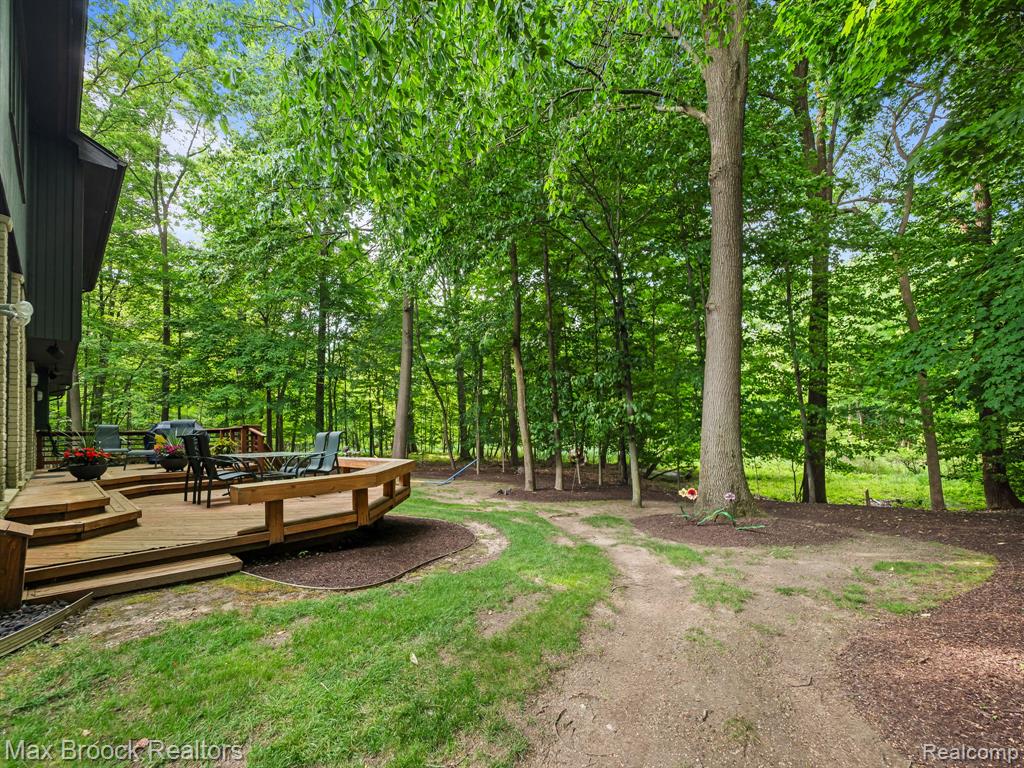 6224 Bromley Court, West Bloomfield, MI — Photo 51