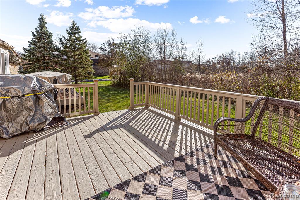 4680 Hunters Circle W, Canton, MI 48188 — Photo 39