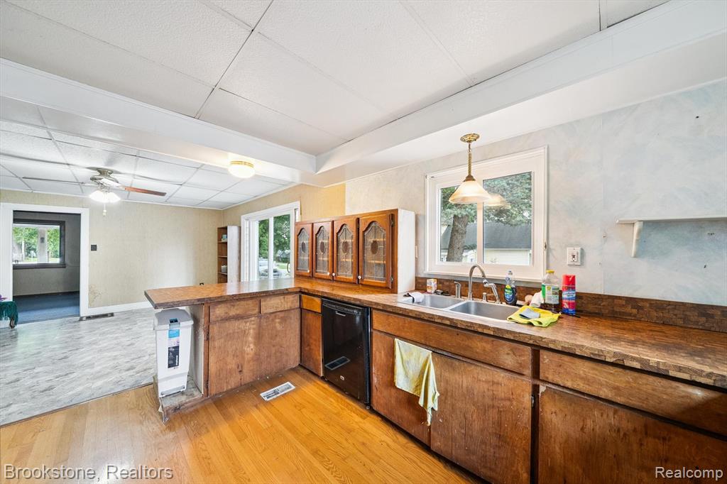 326 S Main Street, Almont, MI 48003 — Photo 22
