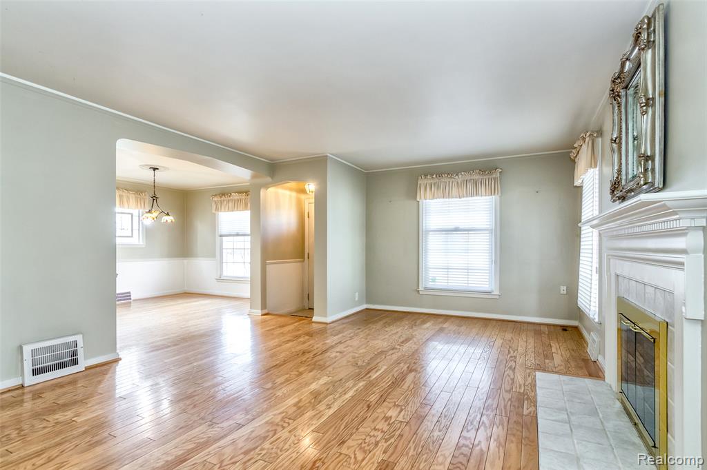 556 N Mildred Street, Dearborn, MI 48128 — Photo 4