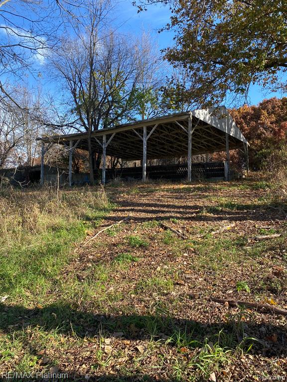 1215 S Bull Run Road, Fowlerville, MI 48836 — Photo 69