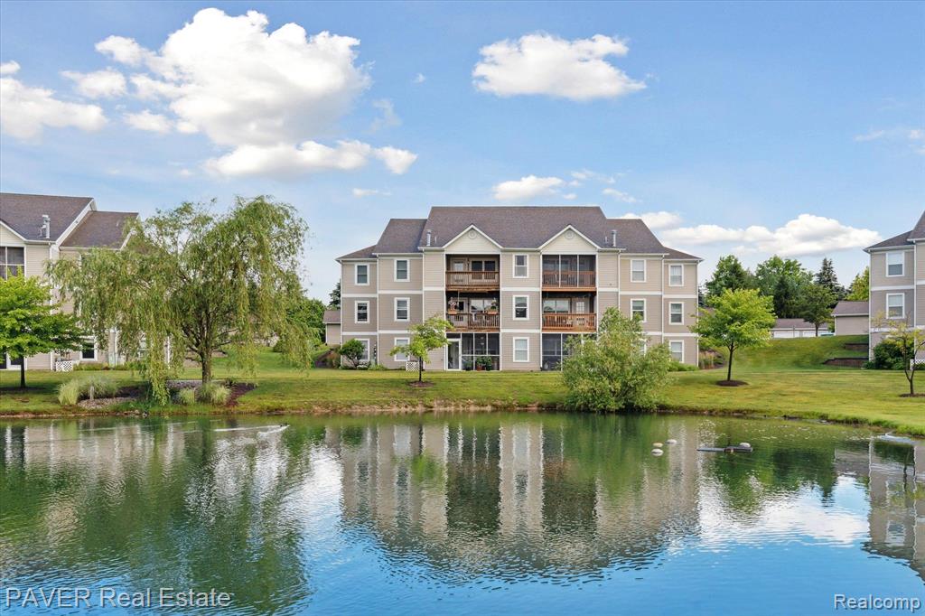 1565 WEATHERSTONE Drive, Ann Arbor, MI 48108 — Photo 45