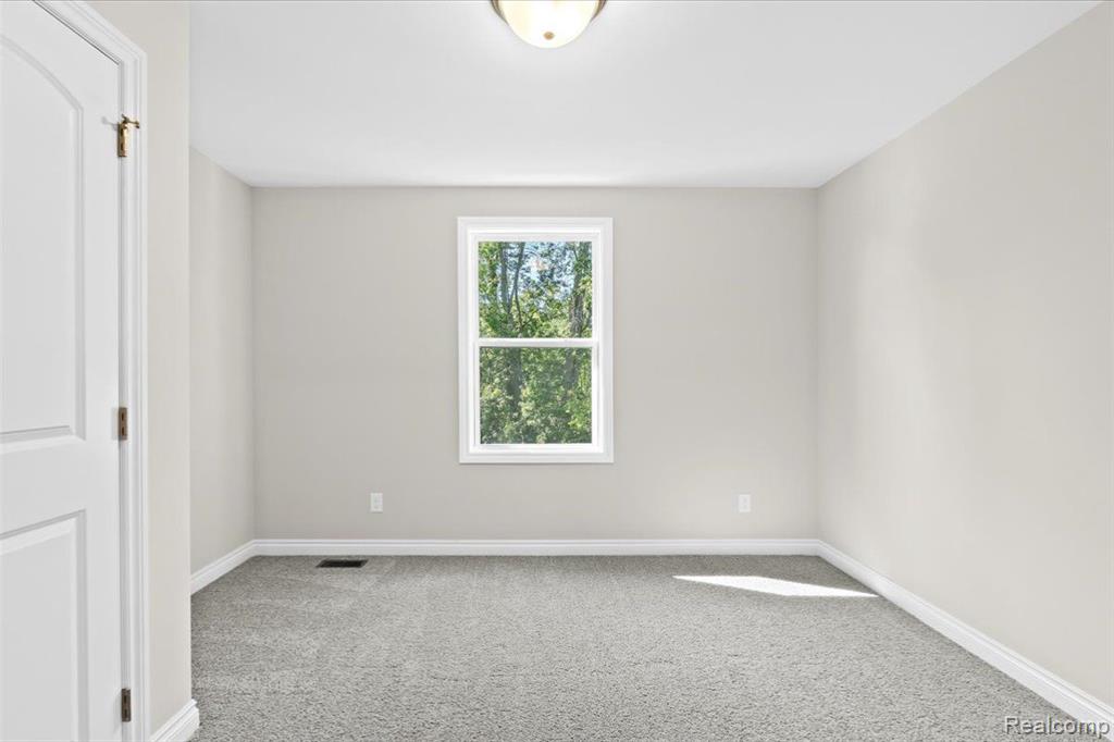 509 Jubilee Drive, Whitmore Lake, MI 48189 — Photo 14