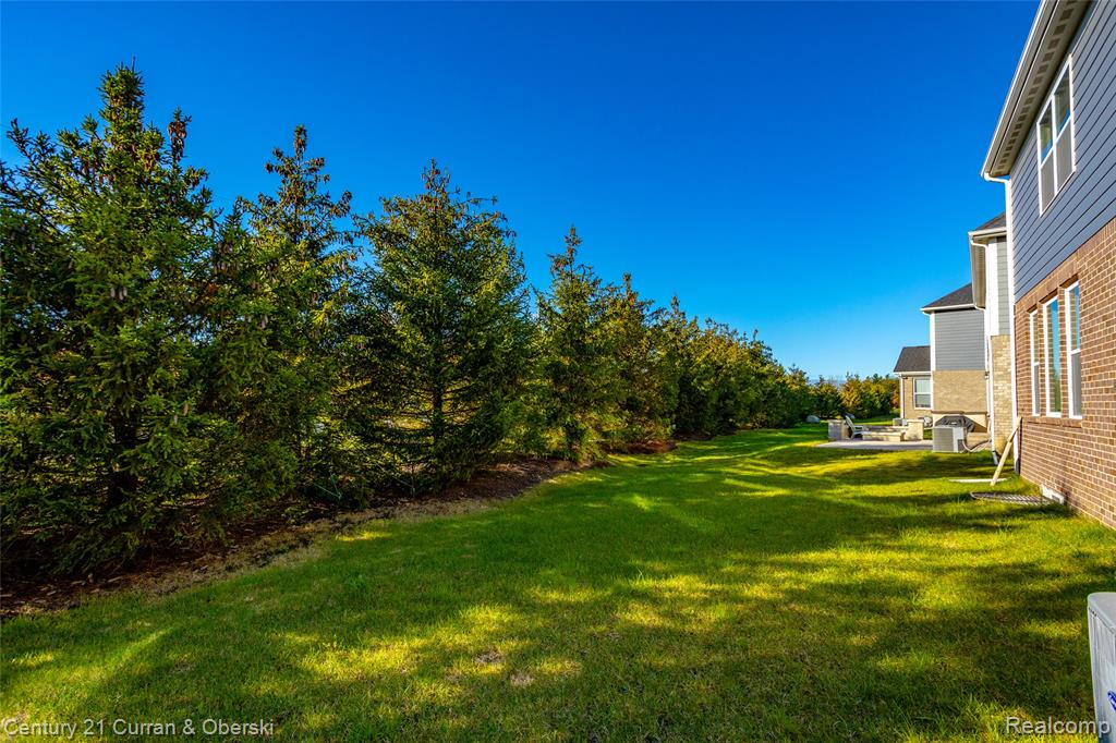 47749 Fieldstone Drive, Northville, MI — Photo 32