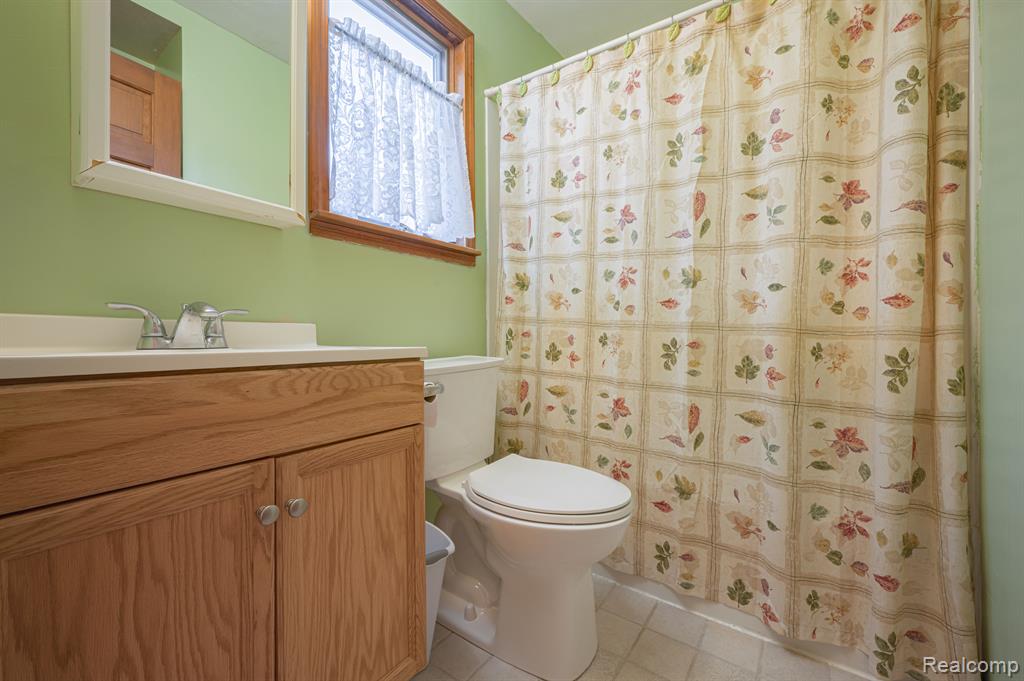 9024 PARSHALLVILLE Road, Fenton, MI 48430 — Photo 24