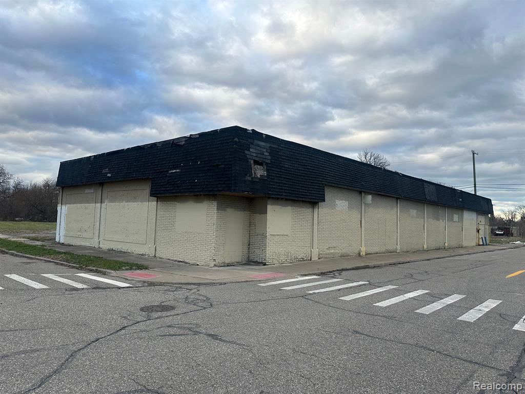 3730 BUCHANAN Street, Detroit, MI 48208 — Photo 2
