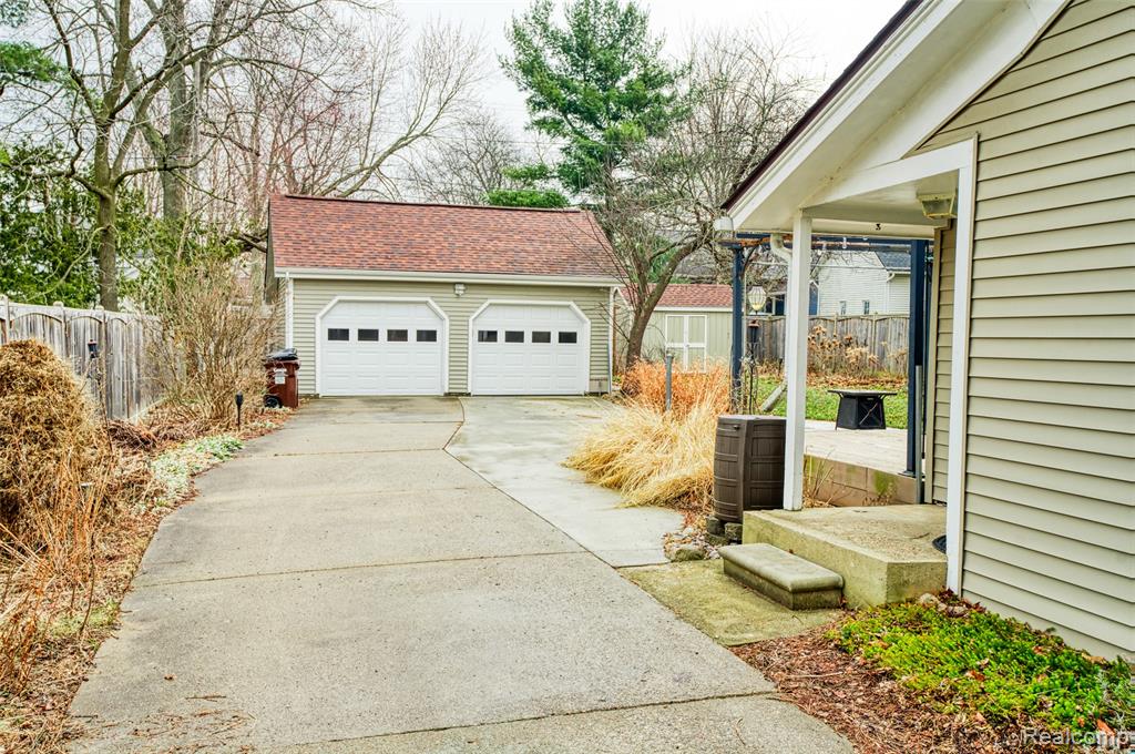 407 S Cedar Street, Williamston, MI 48895 — Photo 21