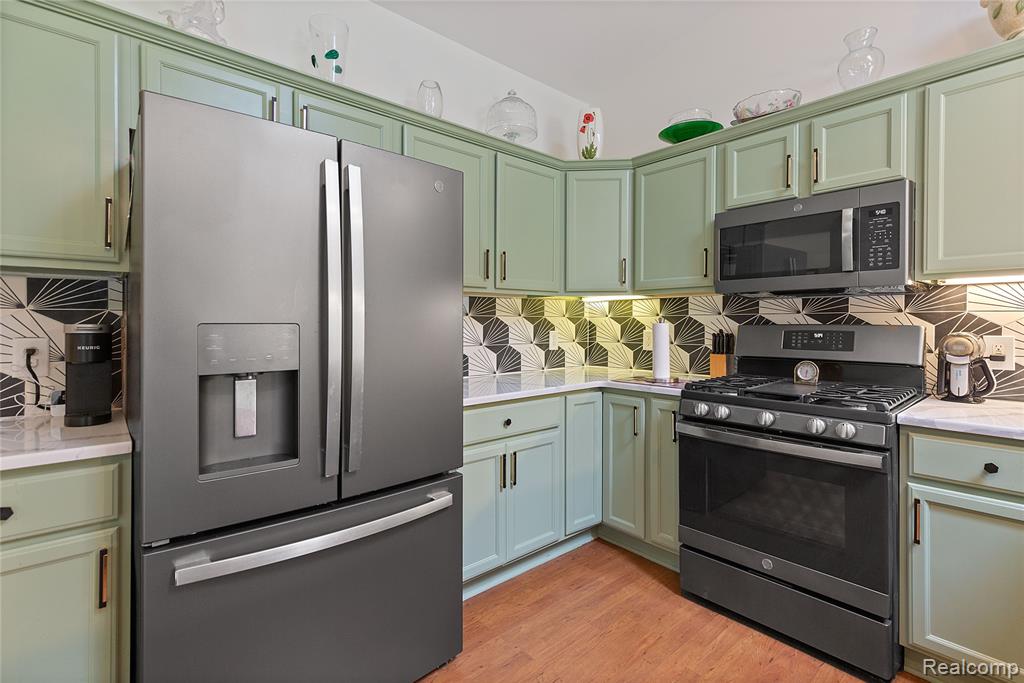 39562 Macomber Street, Harrison Township, MI — Photo 10
