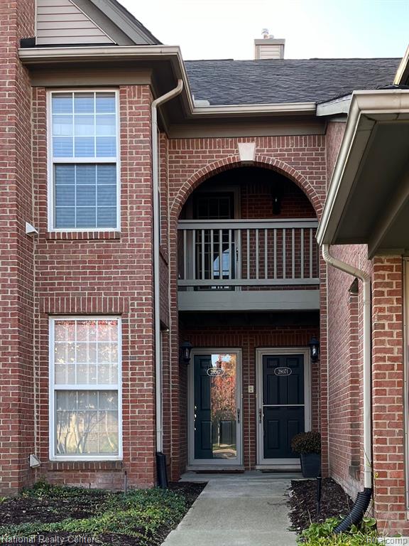28071 CARLTON WAY Drive, Novi, MI 48377 — front exterior