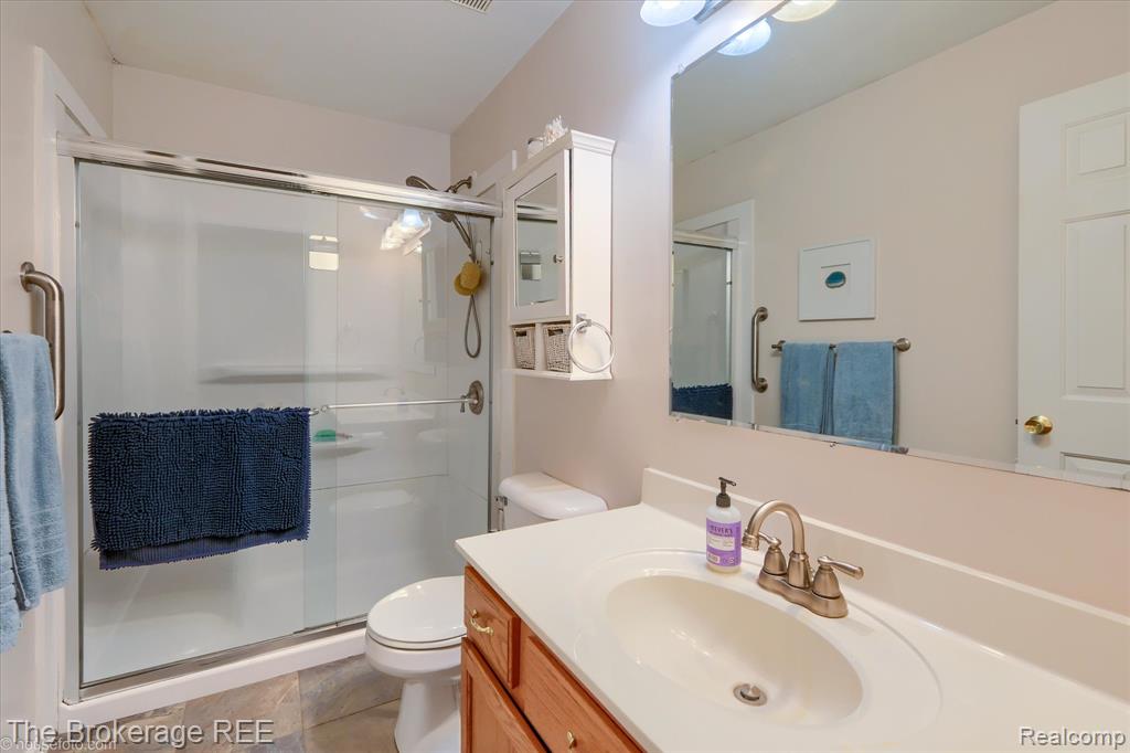 5281 Magnolia Drive, Grand Blanc, MI 48439 — Photo 29