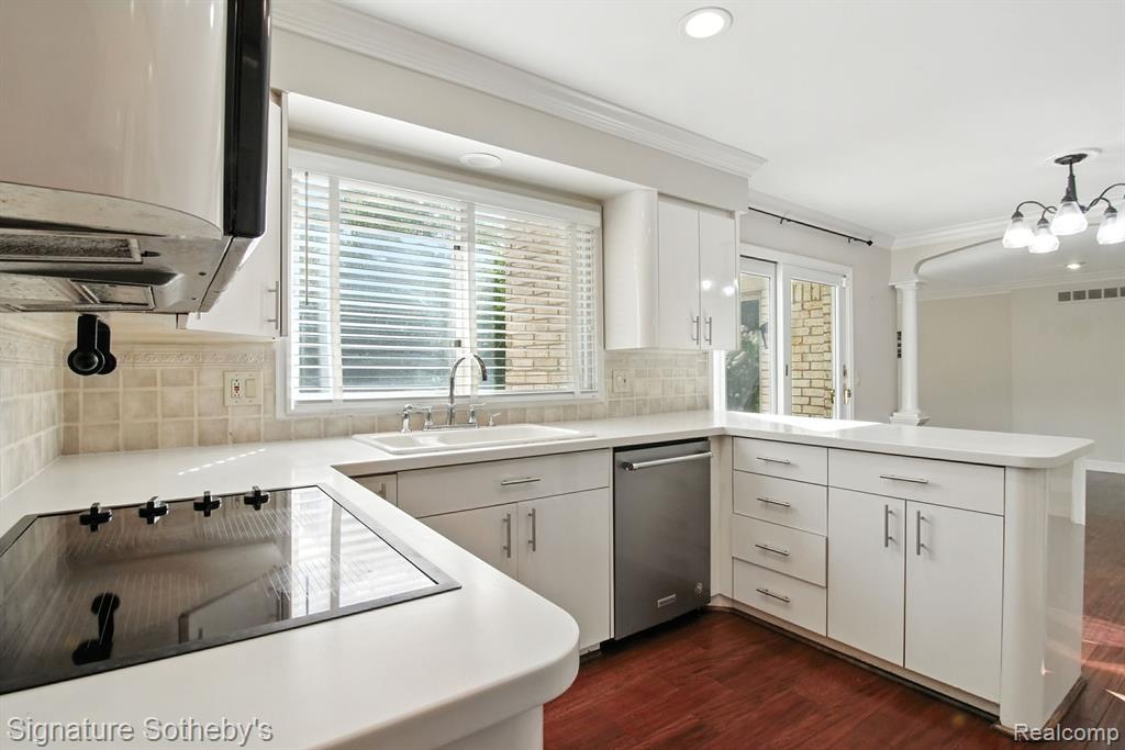 5130 Provincial Drive, Bloomfield Hills, MI 48302 — Photo 10