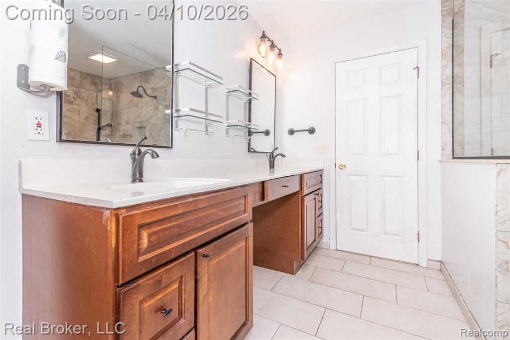 39836 Eagle Trace Drive, Northville, MI 48168 — Photo 28