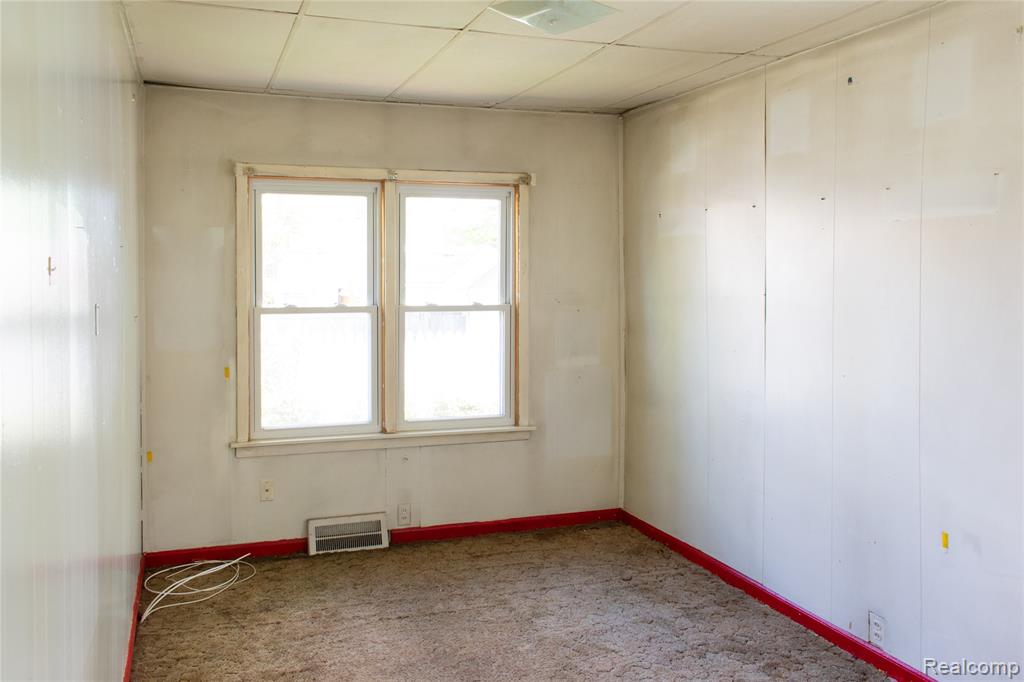26536 Dartmouth Street, Madison Heights, MI 48071 — Photo 15