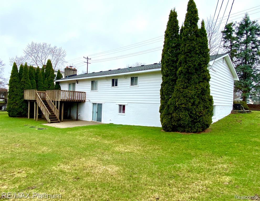 6201 WILLIAMS LAKE Road, Waterford, MI 48329 — Photo 28