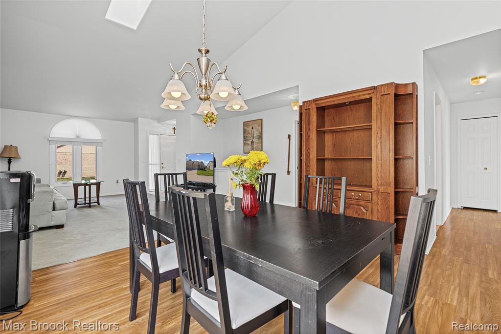 35263 Kings Forest Boulevard, Clinton Twp, MI 48035 — Photo 12