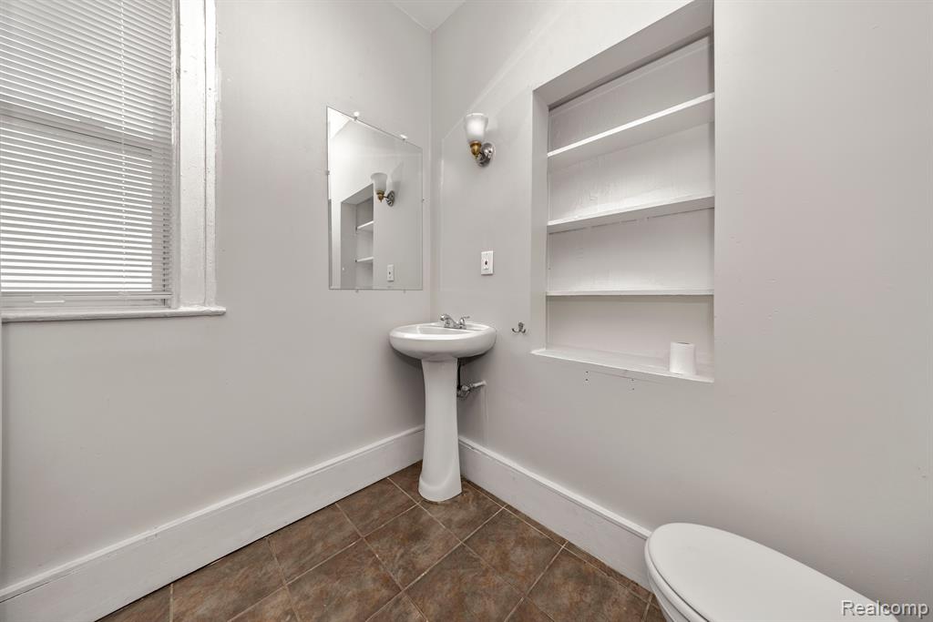 5336 Beaubien Street, Detroit, MI 48202 — Photo 15